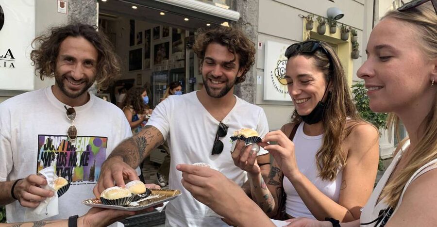 The Original Street Food & Market Tour of Naples - Piazza Dante meet-up: why this tour starts where locals start