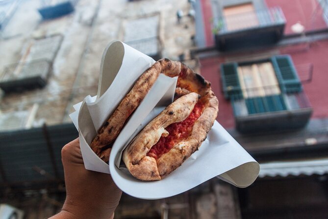 The Perfect Private Walking Tour of Naples with Exclusive Guide - Piazza del Municipio to Castel Nuovo: where Naples mixes sea power and medieval walls