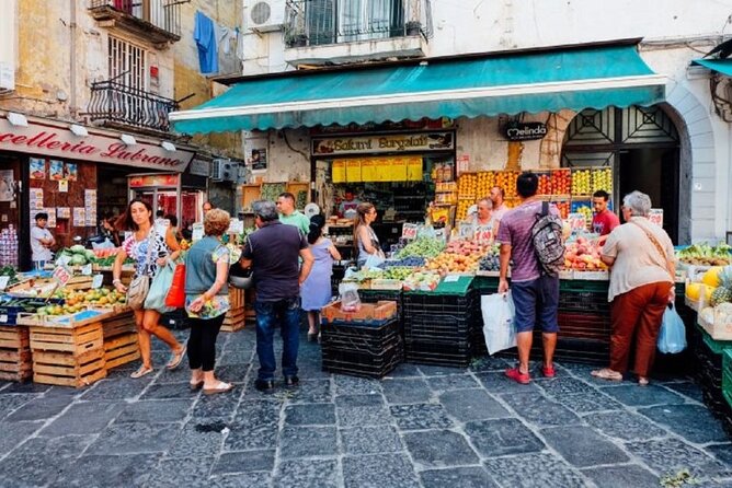 The Spanish Quarters, Street Art and Local Market Tour in Naples - How Headsets and a Small Group Change the Walk