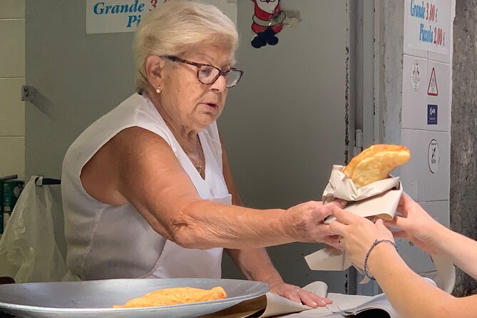 The Unfiltered Street Food & Market Tour of Naples (by Streaty) - Maradona murals and the Spanish Quarter, culture at street level