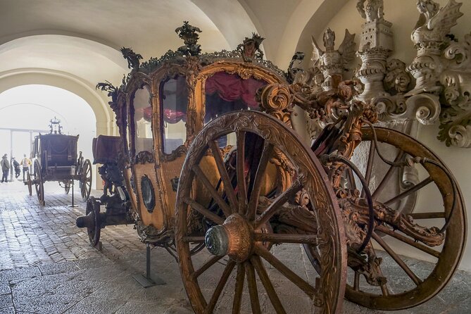 Tour in the Charterhouse of St. Martin and Pedamentina with an art expert - Timing and comfort: plan for weather and a moderate fitness level