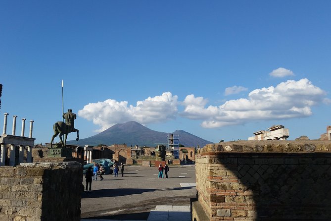 Tour in the ruins of Pompeii with an archaeologist - What You Get From an Official Private Guide