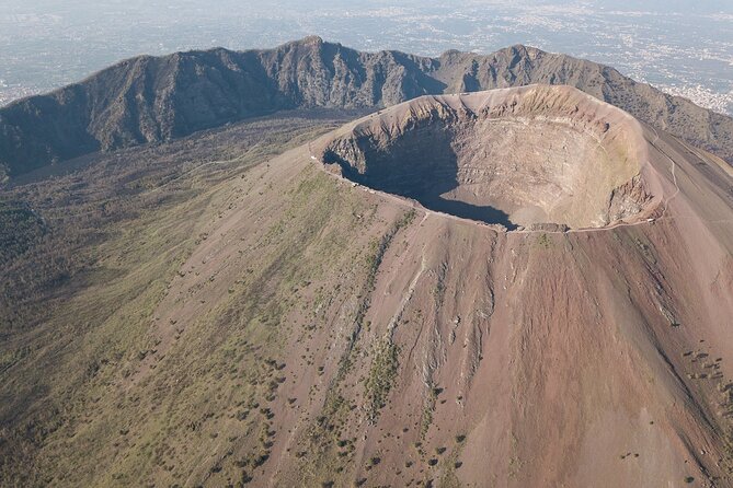 Tour Mount Vesuvius with Entry Tickets and Round Trip Transfer Included - The 300 Meter Hike: Short Effort, Big Meaning