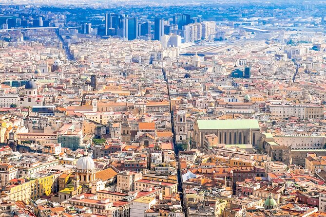 Tour of Naples and his Idol Diego Armando Maradona - Who this Maradona walk suits best