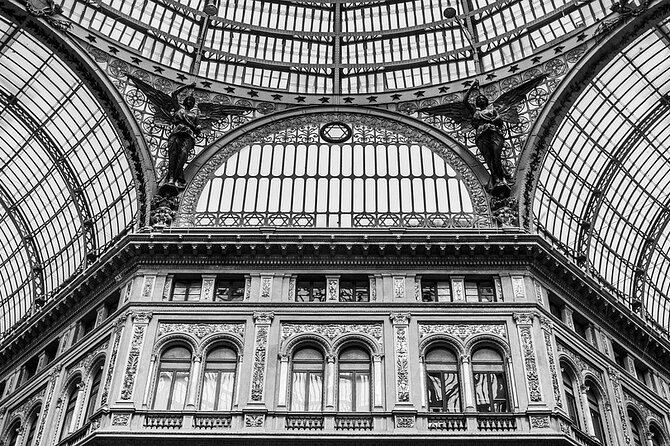 Tour of the Monumental Naples with an art expert - Galleria Umberto I, a gallery you can feel while walking