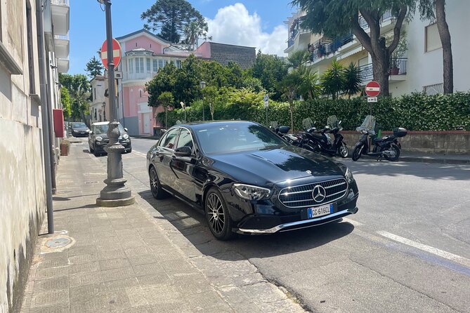 Transfer from Naples airport to Sorrento - Finding Your Driver at the Arrivals Exit