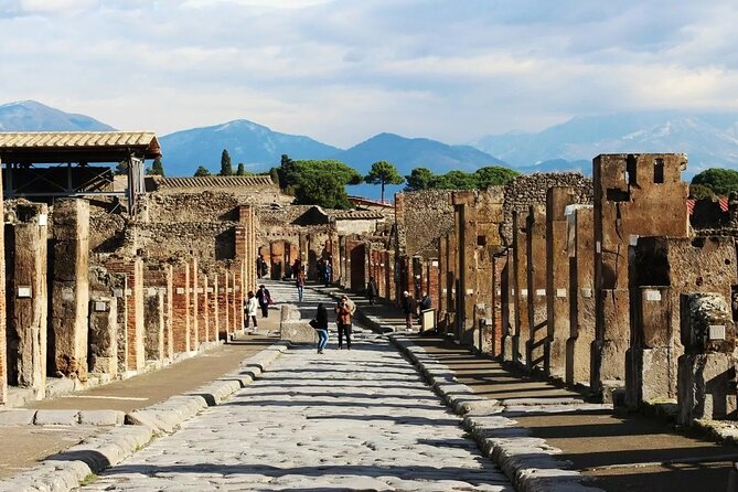 Transfer from Naples to Positano/Sorrento via Pompeii or vice versa - Scavi di Pompei: your 2-hour window, and how to make it count