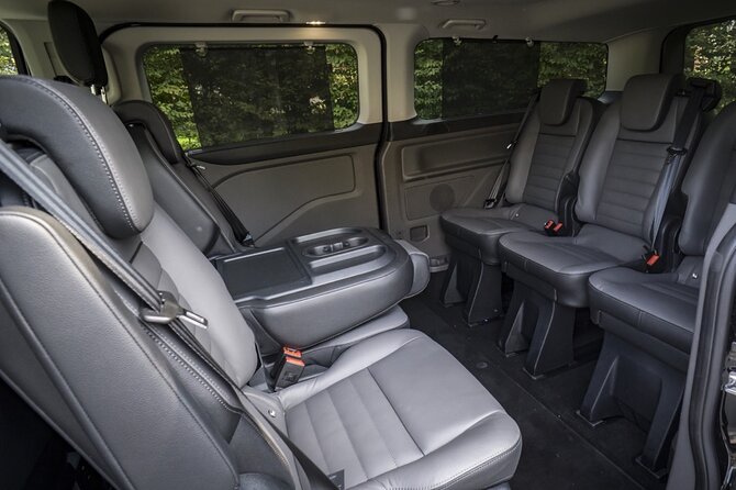 Transfer from Naples to Sorrento (or Viceversa) - Door-to-Door Drop-Off: Arrive Where You Want