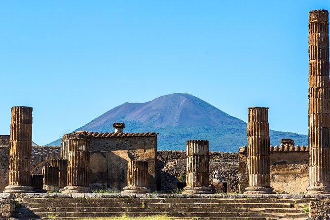 Transfer from Naples to Sorrento with stop at Pompeii - Naples to Sorrento transfer with a built-in Pompeii pause