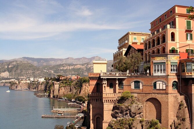 Transfer from Naples to Sorrento with stop at Pompeii - Cost breakdown: what you pay and what you should plan for