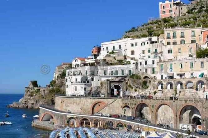 Transfer from Naples to the Amalfi Coast or Vice Versa - Key things that make this transfer worth a look