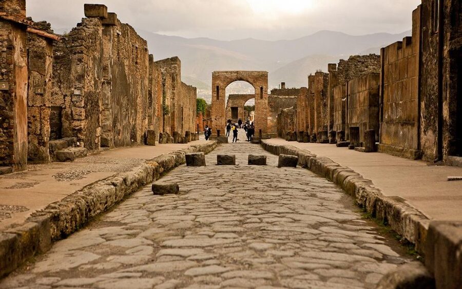 Transfer from Sorrento to Naples & 2hr stop at Pompeii site - Naples Drop-Off: Get Where You Actually Need to Be
