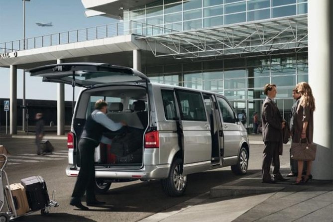 Transfer Naples to Amalfi - The ride: comfortable, air-conditioned, and built for luggage
