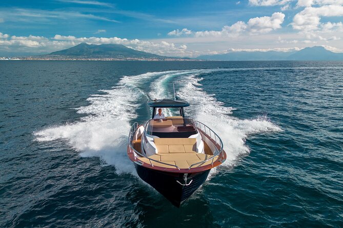 Transfer to Capri from Airport - Price and value for a private group of up to 8