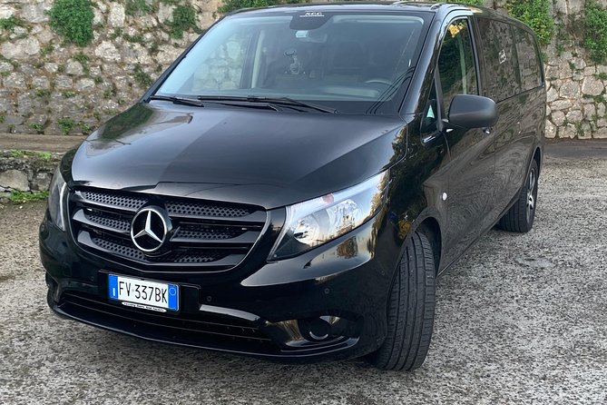 Unique Tour | Discovering Amalfi on a Minivan with driver - Your 8-hour flow, with pickup and real time to wander