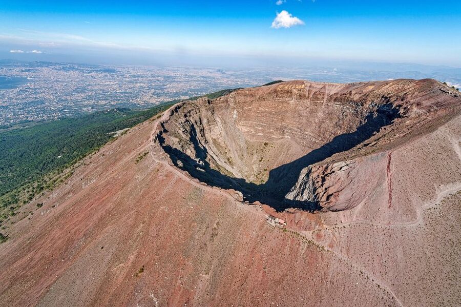 Vesuvius: entrance ticket + bus round-trip - The ride through Vesuvius National Park and the 1000-meter stop