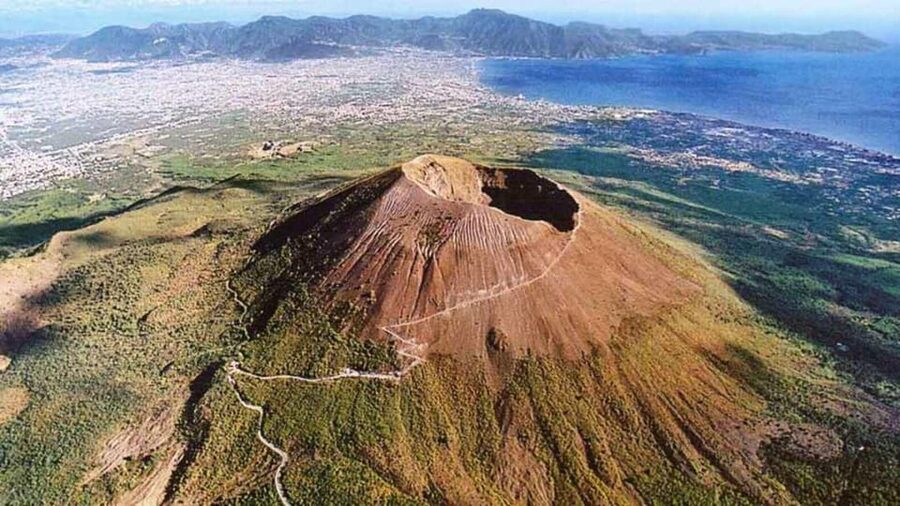 Vesuvius - Herculaneum - Pompeii Excavations Tour - Key highlights at a glance