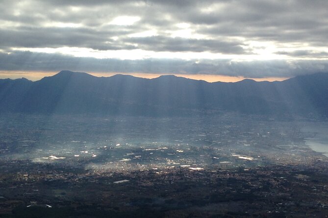 Vesuvius, V.I.P. the only Tour with Volcanological Guide - La Capannuccia terrace: where the views make sense