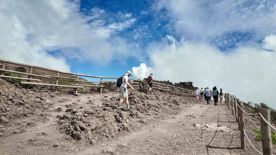 Vesuvius Volcano Experience: from Naples, Pompeii and Rome - Skip-the-line entry and the smart audio guide, the practical way