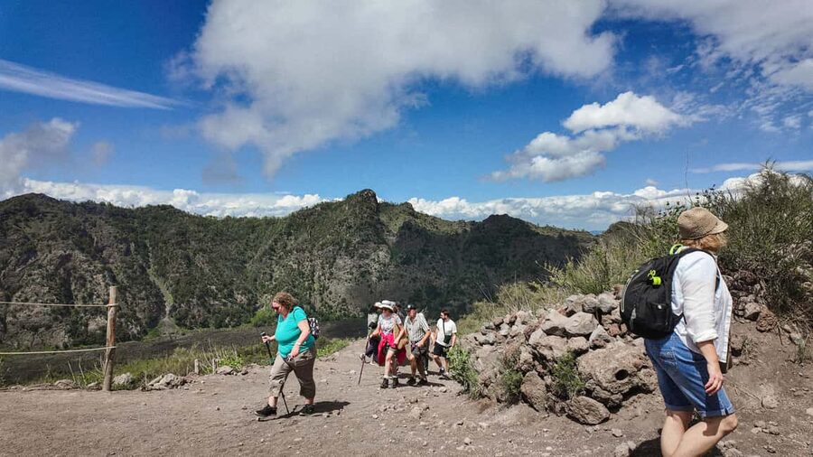 Vesuvius Volcano Experience: from Naples, Pompeii and Rome - Coach logistics from Rome Termini: easy when you follow the instructions