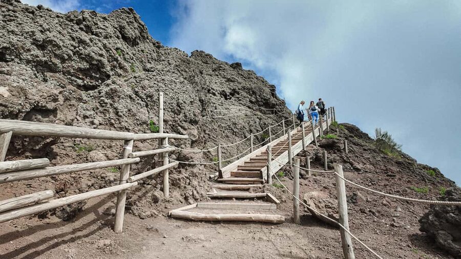 Vesuvius Volcano Experience: from Naples, Pompeii and Rome - Comfort tips for the light volcanic hike (without overthinking it)