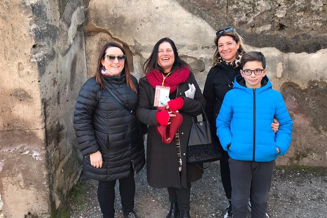 Visit Pompeii with an expert professional guide (2/3 hours) - Stop 2 Limoncello tasting and Pompeian crafts, a short break that still fits the day