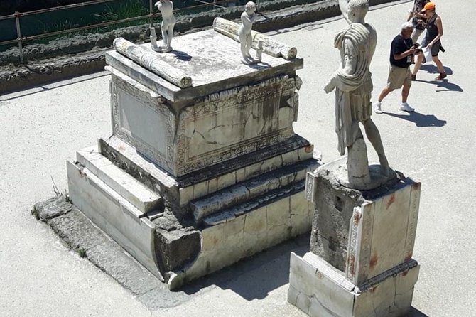 Visit to the archaeological park of Herculaneum - Pacing and comfort tips for a hot, walkable site