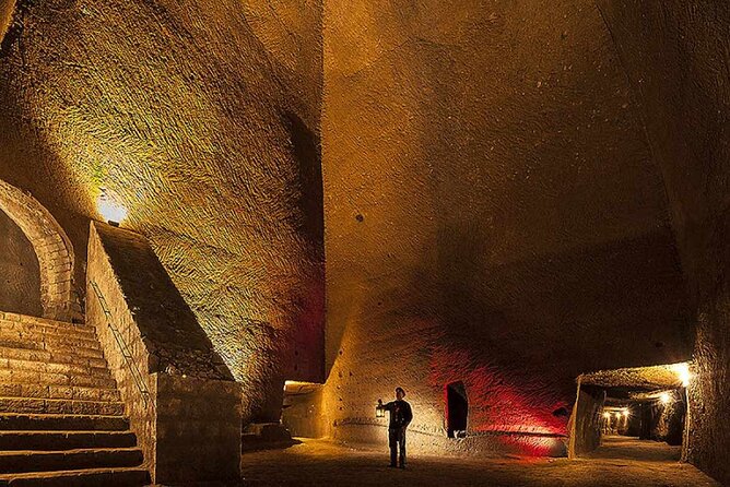 Visit to the Lapis Water Museum in Spanish - The World War II shelter stop, where the stones turn personal