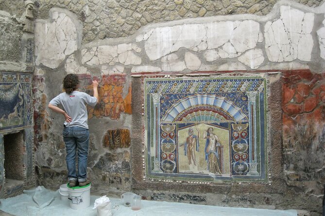 Walking Tour of Herculaneum with Local Guide - The two-hour game plan: from the ancient boat to the baths