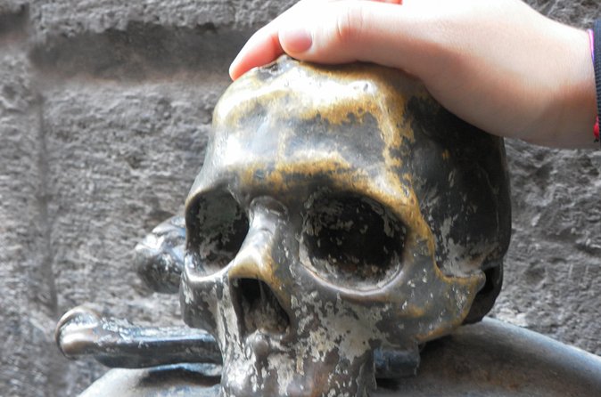 Walking Tour of the Neapolitan Superstition - The munaciello thread: a figure of Neapolitan superstition